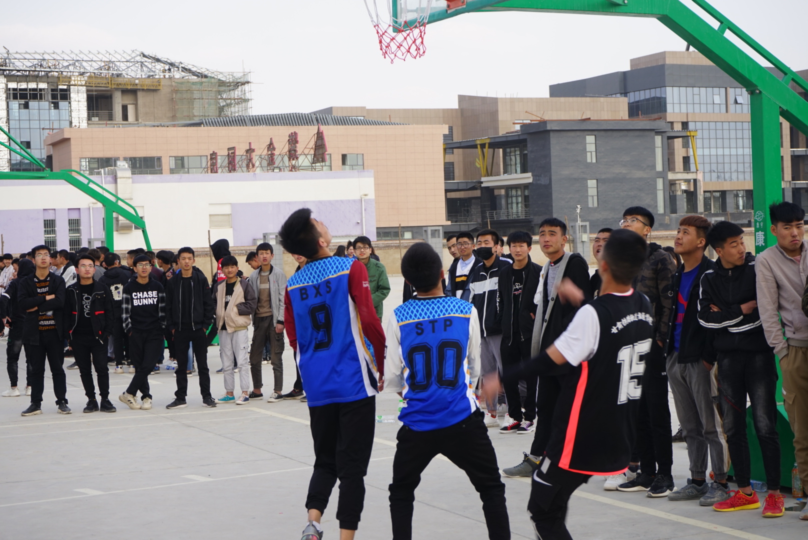 甘肃东方航空高铁学校篮球赛